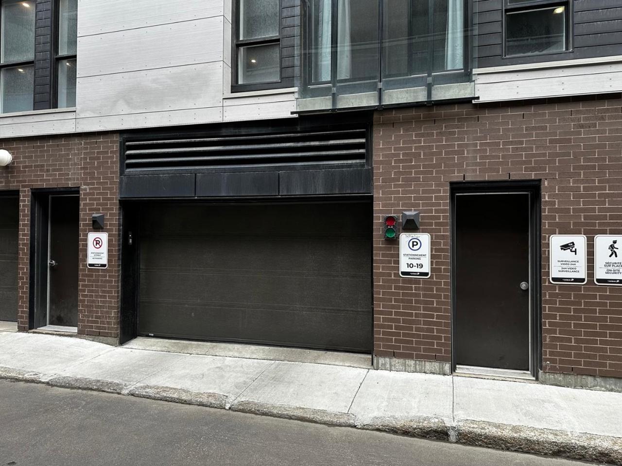 Initial / Cinema +Parking / Centre-Ville De Quebec Exteriör bild